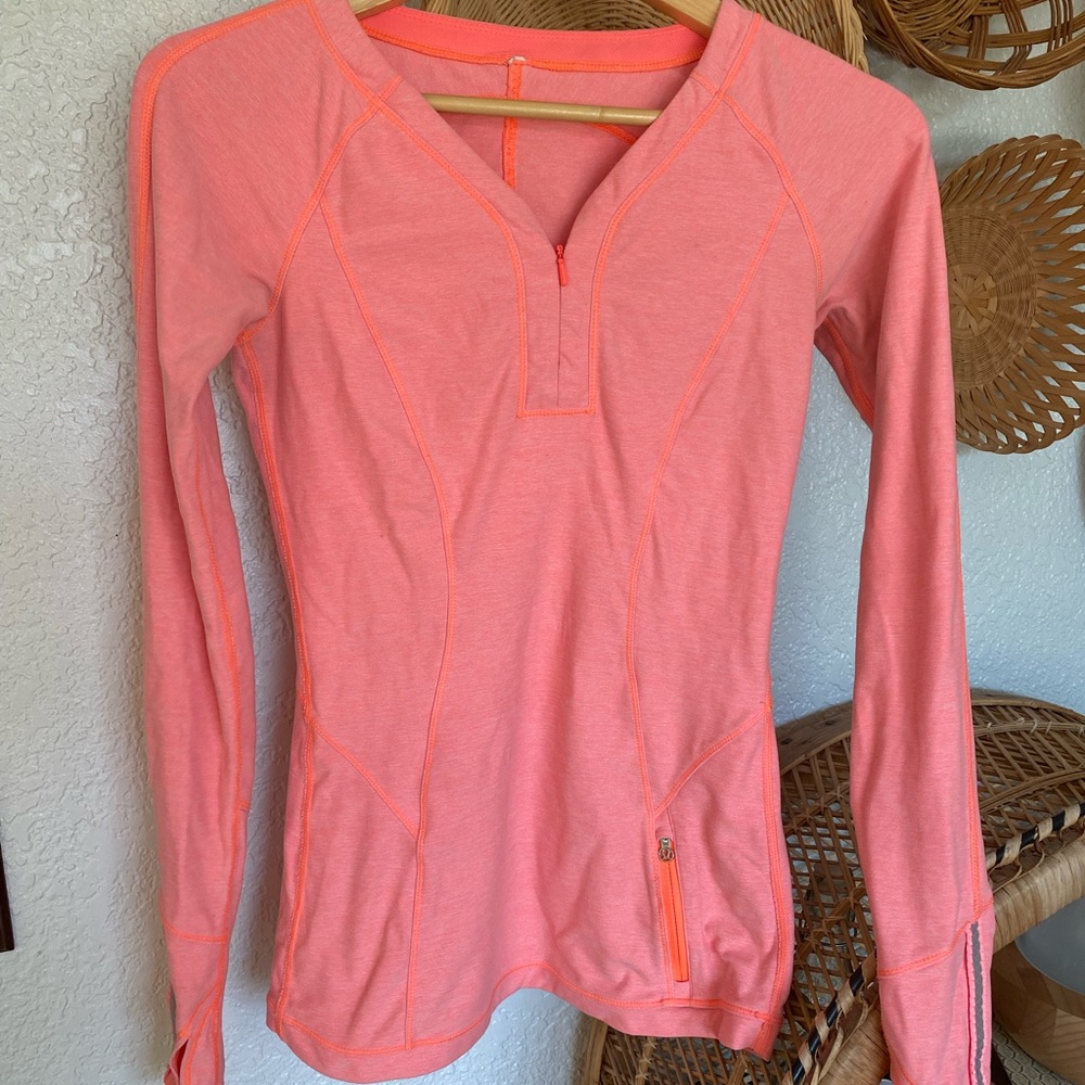 Lululemon Quarter Zip long sleeve